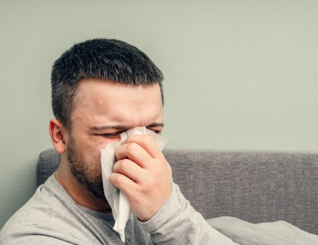 Primavera intensifica sintomas de rinite e reforça atenção aos cuidados respiratórios